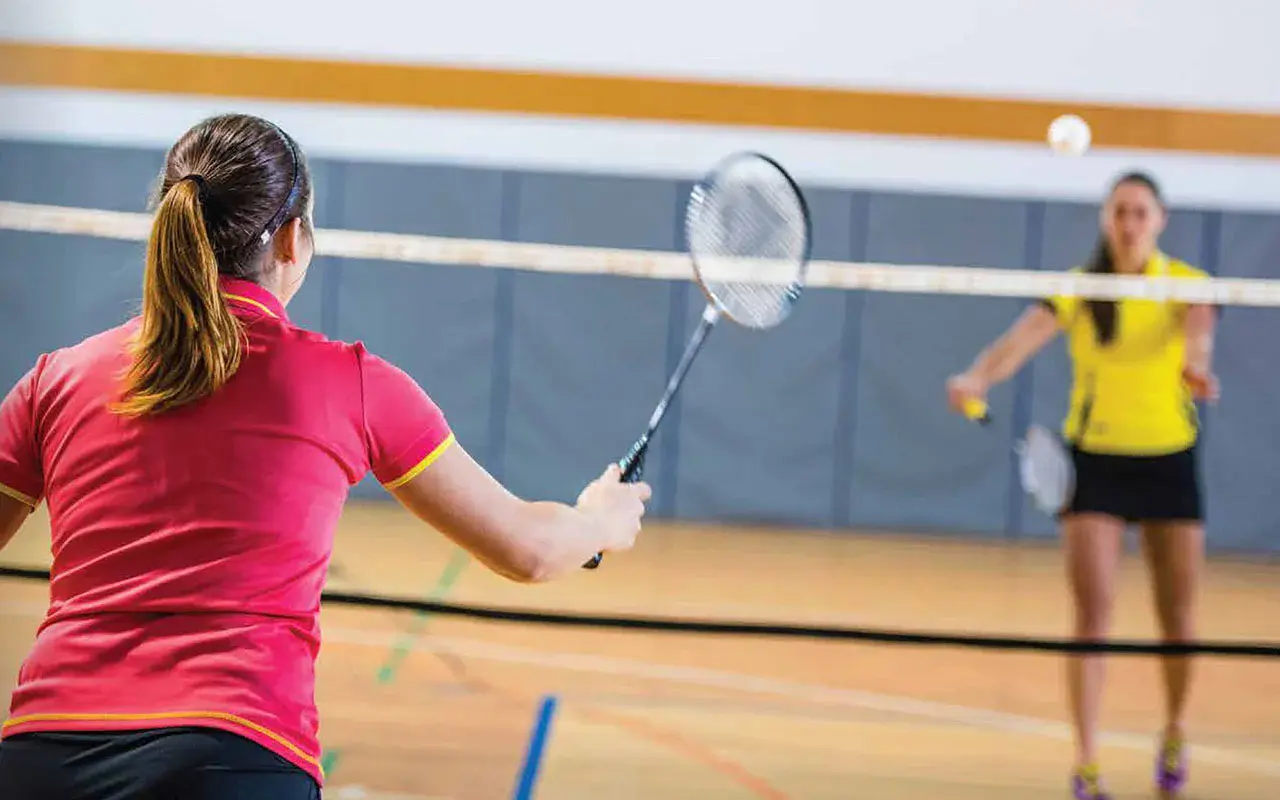 2 hour badminton games session for intermediate players on Saturdays in Balham Clapham South Clapham Common Wandsworth Lambeth South London.