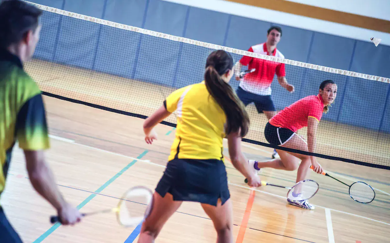 Adults badminton games sessions on Sundays at Epsom & Ewell High School in Surrey near Tolworth, Malden Manor, Chessington North, Worcester Park